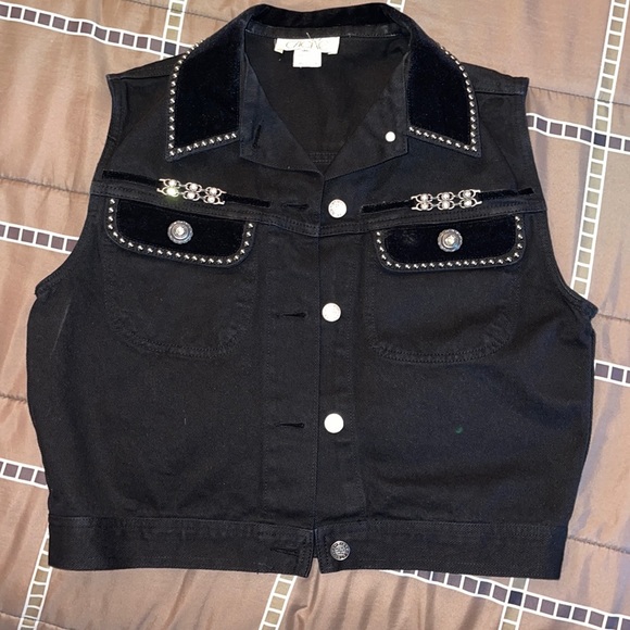Vest by Cache’, Gorgeous, Like NEW Condition, Beautiful Adornm - Picture 1 of 6